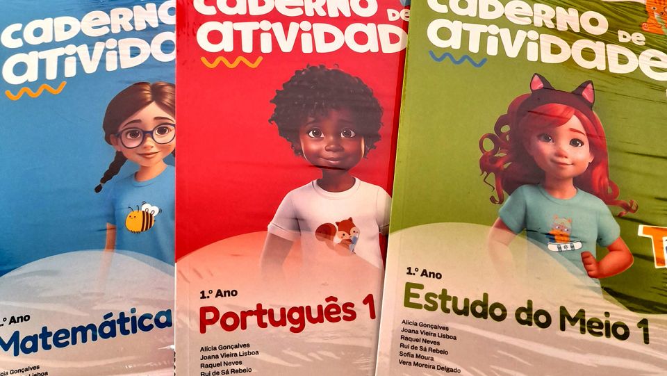 Entrega de Fichas de Atividades