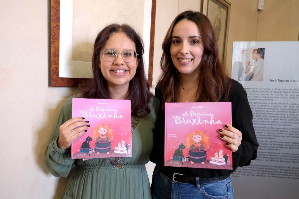 Apresentação do Livro A Pequena Bruxinha